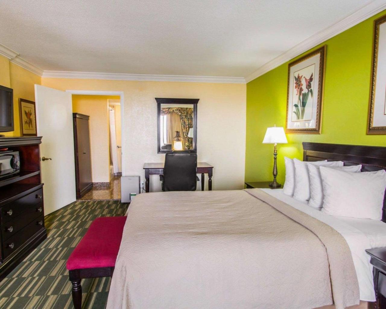 Quality Inn Ormond Beach Oceanfront Екстериор снимка