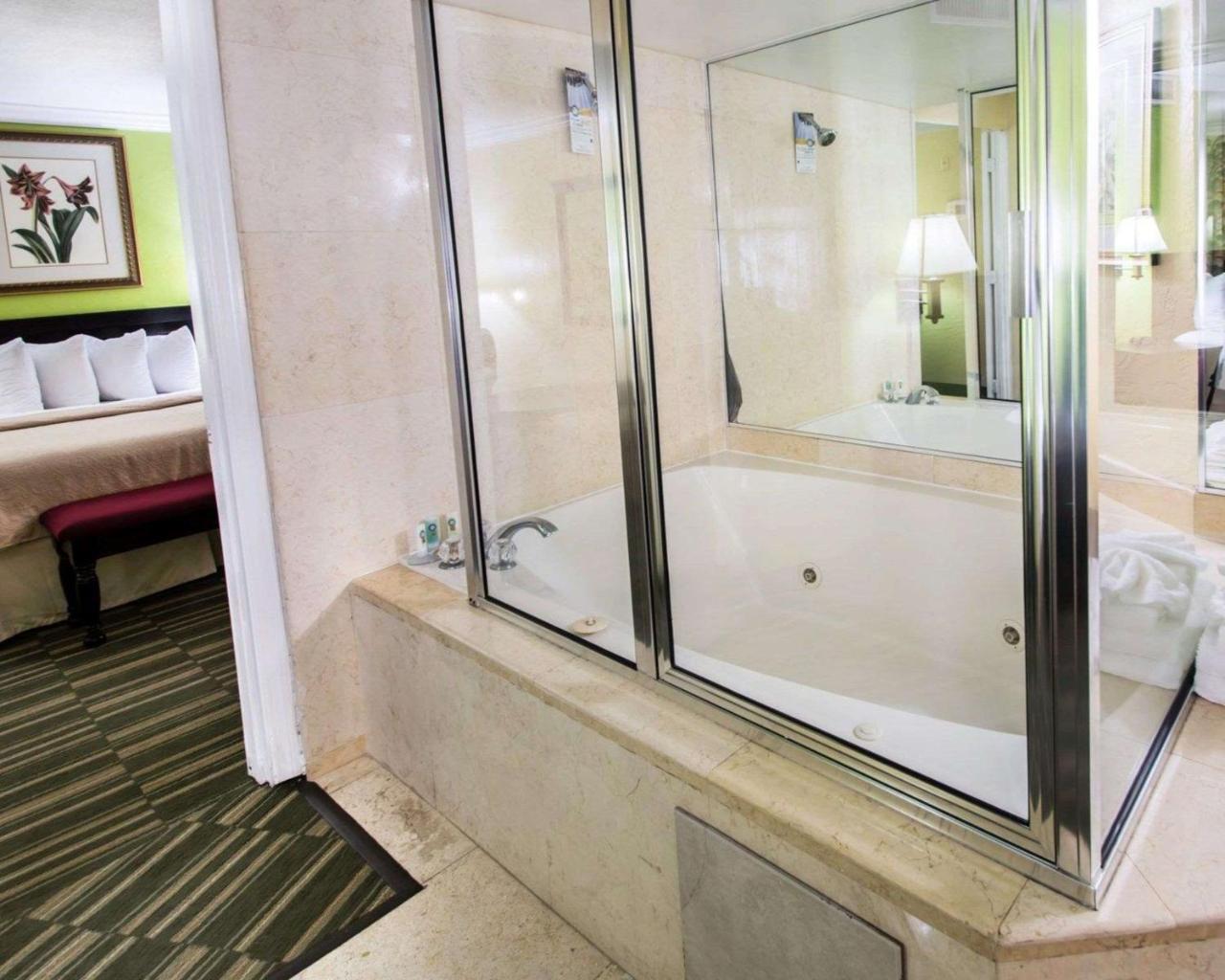 Quality Inn Ormond Beach Oceanfront Екстериор снимка